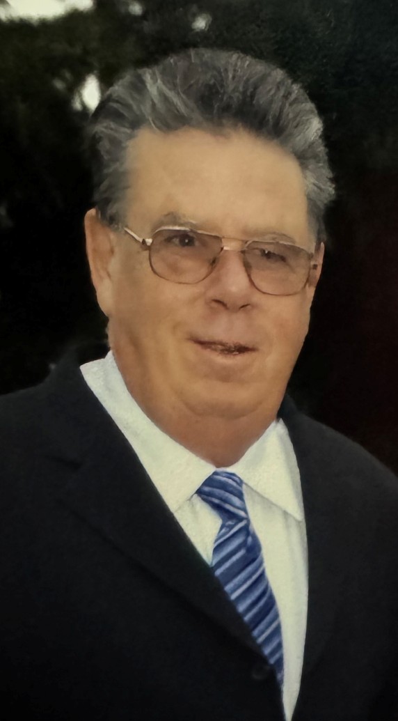 Peter Holt